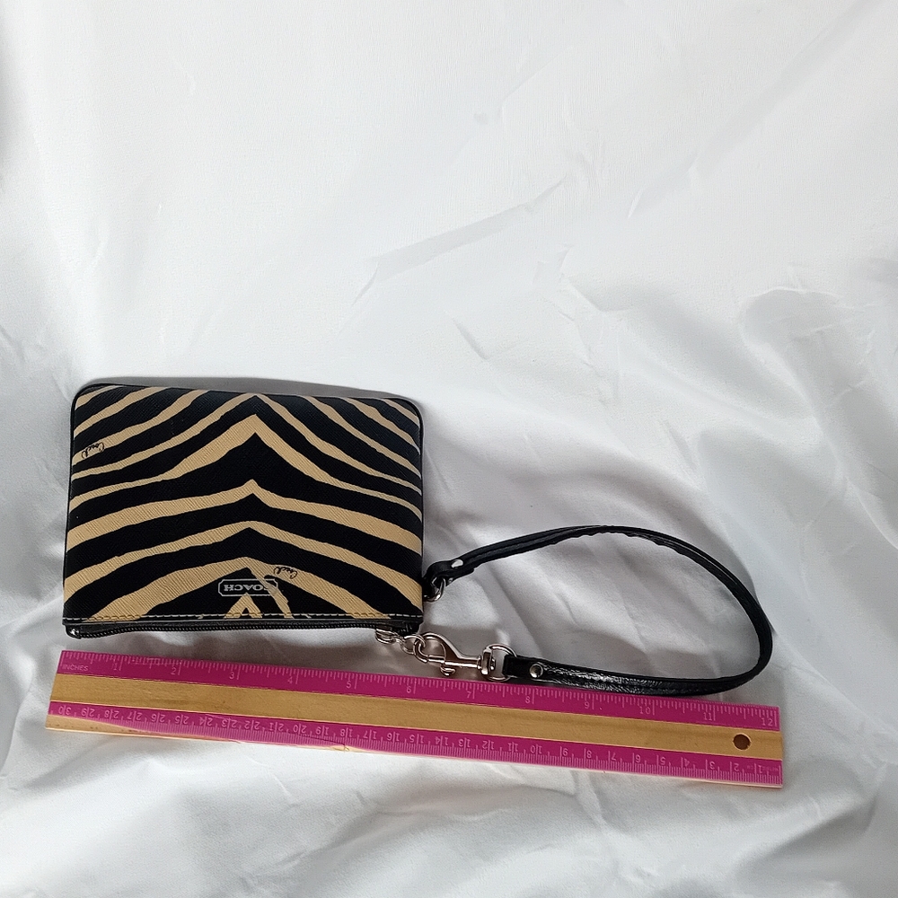 Coach Black and Tan Zebra Print Women's Wristlet Clutch Bag - Picture 13 of 13